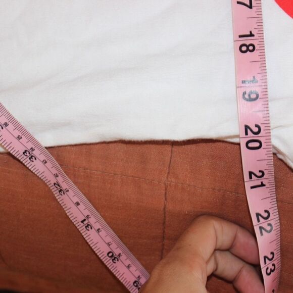 NWOT INAKA white tee women/ men size Medium - Picture 8 of 10